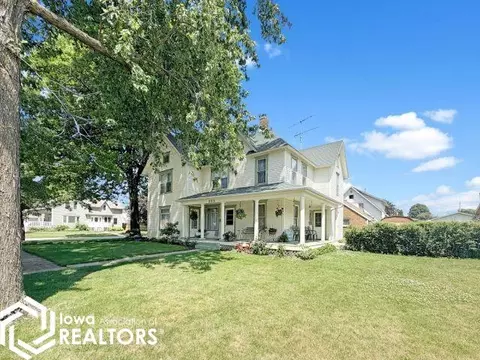 Exterior - 302 3rd Ave SE, Hampton, IA 50441 photo 3 of 4