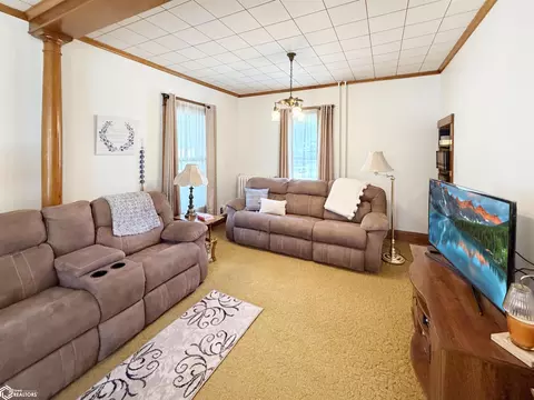 Living - 302 3rd Ave SE, Hampton, IA 50441 photo 8 of 8
