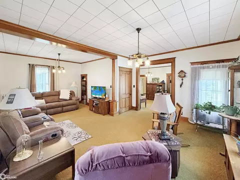 Living - 302 3rd Ave SE, Hampton, IA 50441 photo 3 of 8