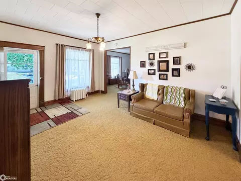 Living - 302 3rd Ave SE, Hampton, IA 50441 photo 2 of 8
