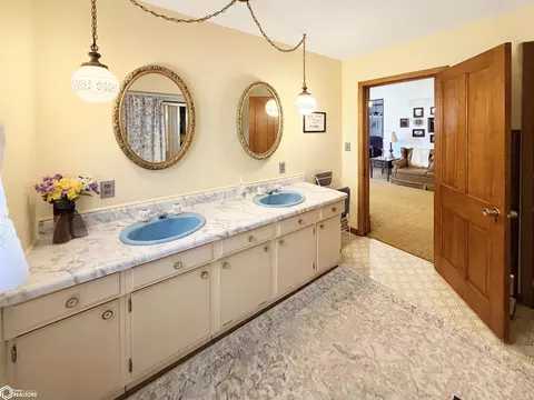 Bath - 302 3rd Ave SE, Hampton, IA 50441 photo 1 of 6