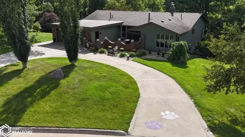 1025 N Terrace Dr, Webster City, IA 50595