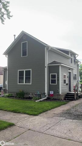 1109 1st St, Webster City, IA 50595