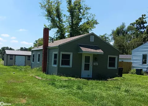 202 Elmdale Ave, Ottumwa, IA 52501