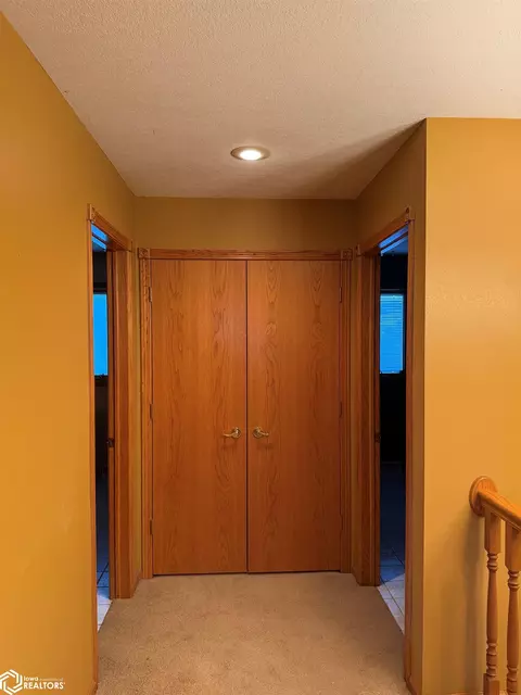 Entry Way - 711 E 29th St, Carroll, IA 51401 photo 1 of 1