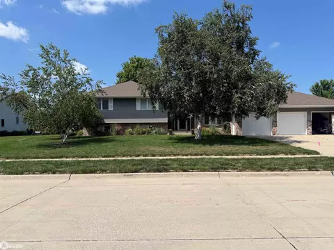 Exterior - 711 E 29th St, Carroll, IA 51401 photo 2 of 10