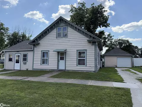 230 S Temple St, Osceola, IA 50213