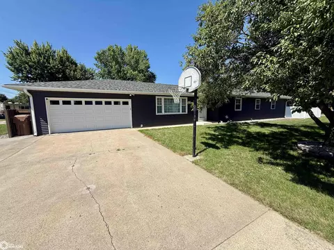 Exterior - 328 E 7th St, Glidden, IA 51443 photo 1 of 5