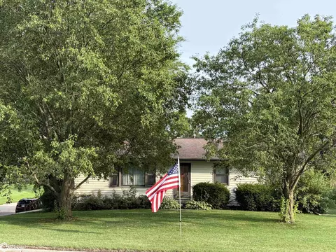 502 4th St SW, State Center, IA 50247
