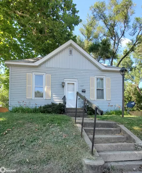 1627 Ave G, Fort Madison, IA 52627