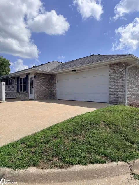 1123 48th St #8, Fort Madison, IA 52627