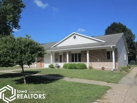 319 1st St NE, Clarion, IA 50525