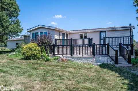 Exterior - 409 E Jaycee St, Avoca, IA 51521 photo 17 of 18