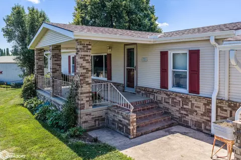 Exterior - 409 E Jaycee St, Avoca, IA 51521 photo 5 of 18