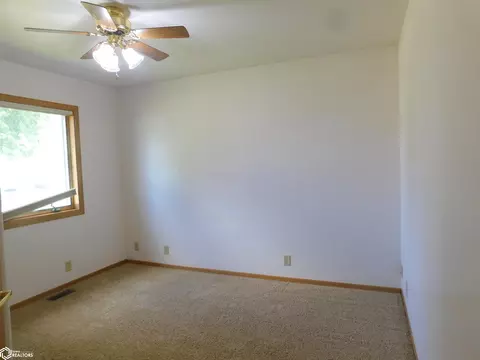 Bedroom - 401 Main St, Deloit, IA 51441 photo 2 of 4