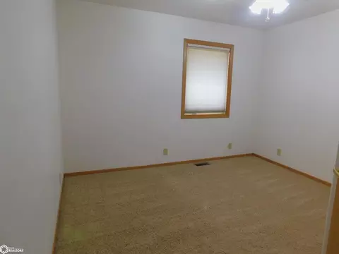 Bedroom - 401 Main St, Deloit, IA 51441 photo 4 of 4