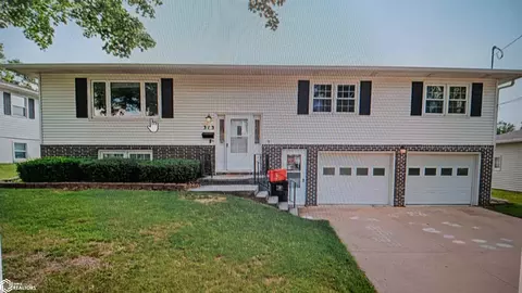 313 Lynwood Ave, Ottumwa, IA 52501