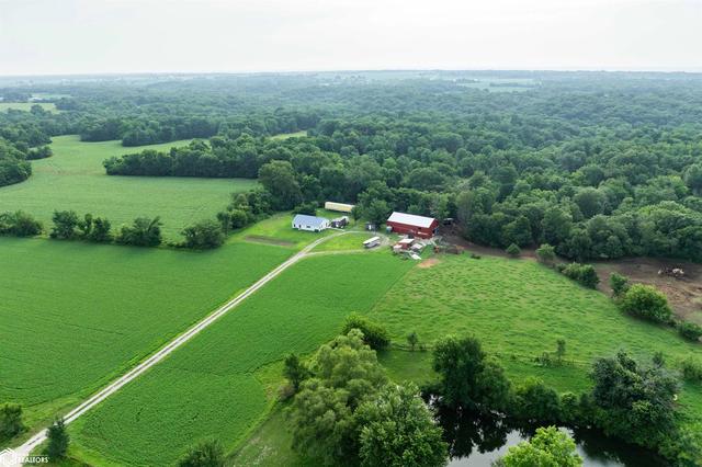 14500 Irish Ridge Rd, Burlington, IA 52601
