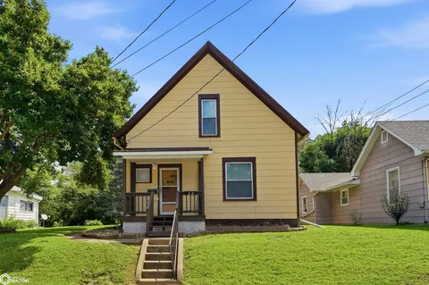 1216 Doemland St, Burlington, IA 52601