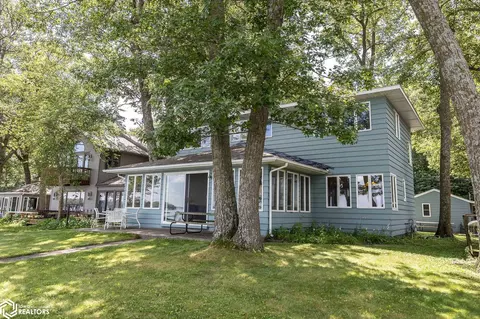 3822 240th St, Clear Lake, IA 50428