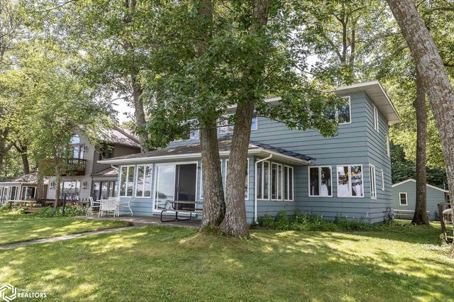 3822 240th St, Clear Lake, IA 50428
