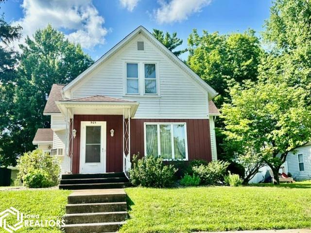 905 Ash St, Burlington, IA 52601