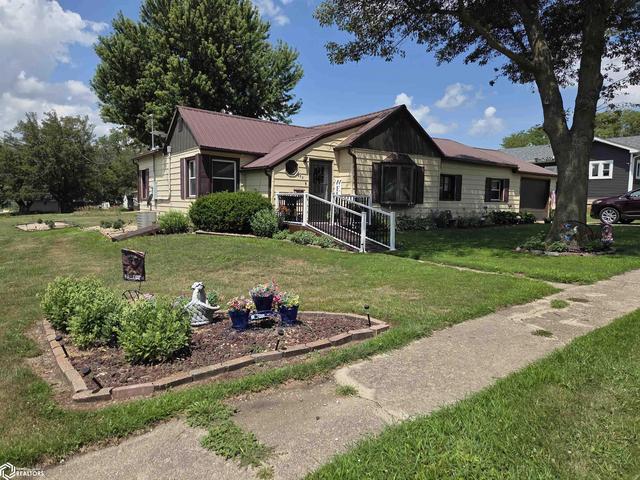 305 1st Ave, Bayard, IA 50029