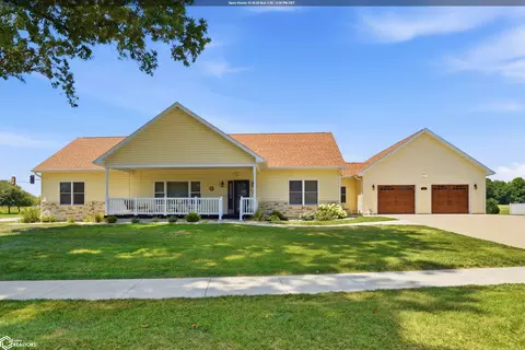 2505 Diamond Ridge Dr, Burlington, IA 52601