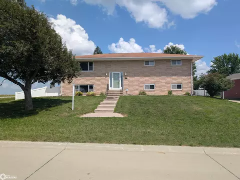 929 N 36th St, Fort Dodge, IA 50501