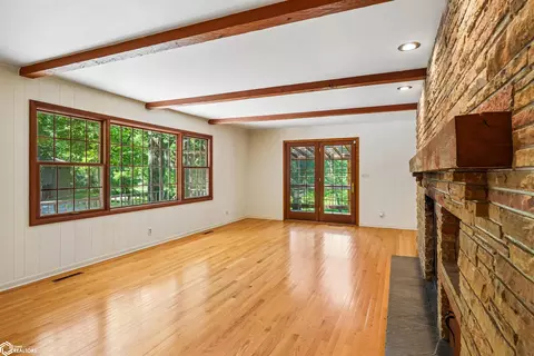 Living - 2410 State Ave, Ames, IA 50014 photo 7 of 10
