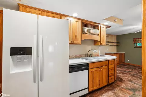 Kitchen - 2410 State Ave, Ames, IA 50014 photo 7 of 8