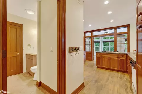 Entry Way - 2410 State Ave, Ames, IA 50014 photo 4 of 6
