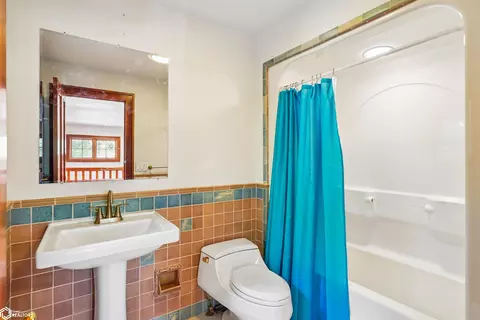 Bath - 2410 State Ave, Ames, IA 50014 photo 2 of 10
