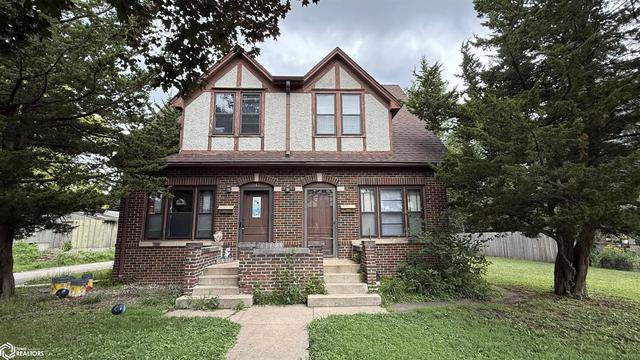 242 14th St SE, Mason City, IA 50401