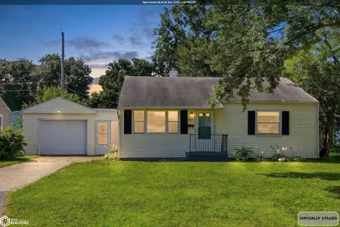 187 Indian Ter, Burlington, IA 52601