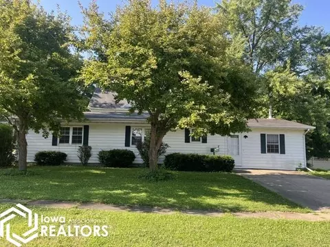 309 N Jefferson St, Mount Pleasant, IA 52641