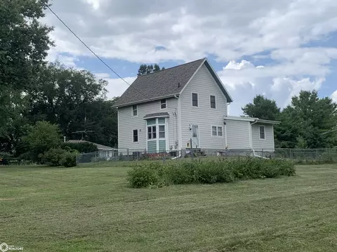 Exterior - 1201 N Maple St, Creston, IA 50801 photo 6 of 8