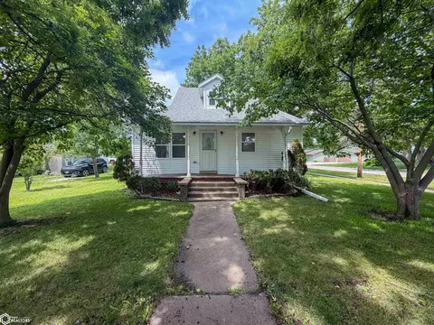 1121 3rd Ave E, Albia, IA 52531