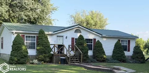 11358 Rabbit Run Rd, Ottumwa, IA 52501