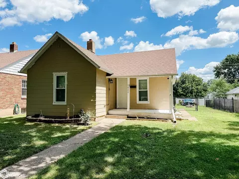 1620 S 12th St, Burlington, IA 52601