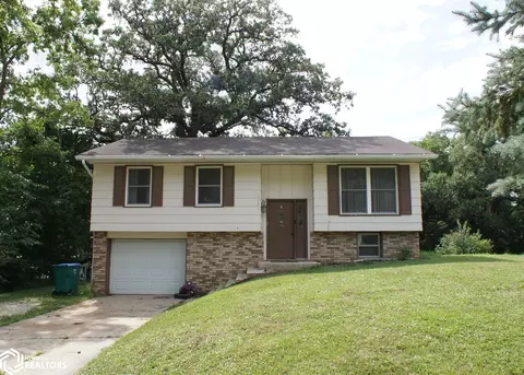 1021 Creek St, Webster City, IA 50595