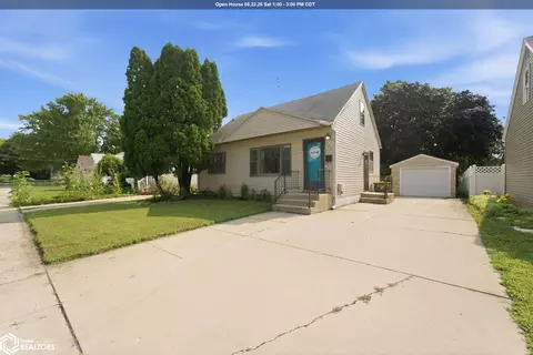923 N Tyler Ave, Mason City, IA 50401