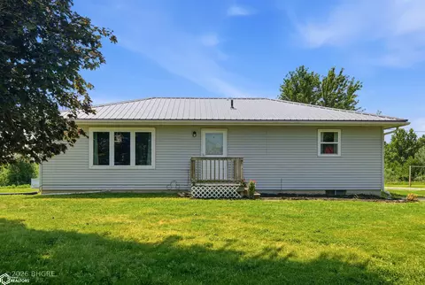 42202 290th Trl, Russell, IA 50238