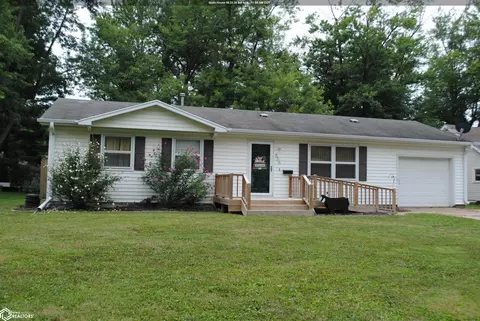 506 E Pierce, Fairfield, IA 52556
