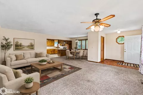Living - 341 E Ave, Nevada, IA 50201 photo 3 of 5