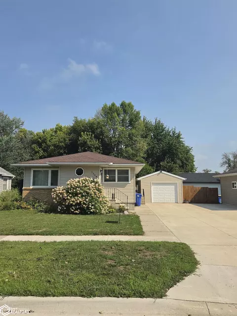 1309 Elm St, Algona, IA 50511