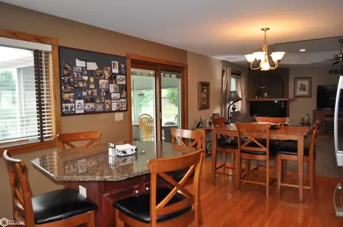 Dining - 800 E 30th St, Carroll, IA 51401 photo 1 of 1