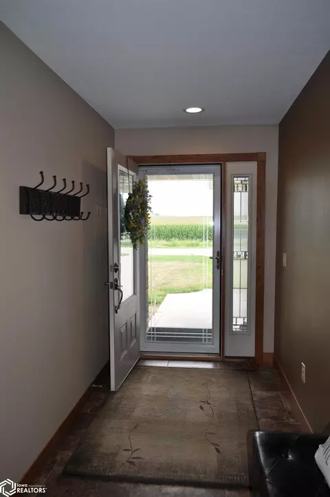 Entry Way - 800 E 30th St, Carroll, IA 51401 photo 1 of 5