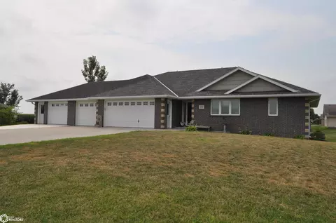 Exterior - 800 E 30th St, Carroll, IA 51401 photo 2 of 20