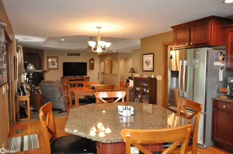 Kitchen - 800 E 30th St, Carroll, IA 51401 photo 6 of 6